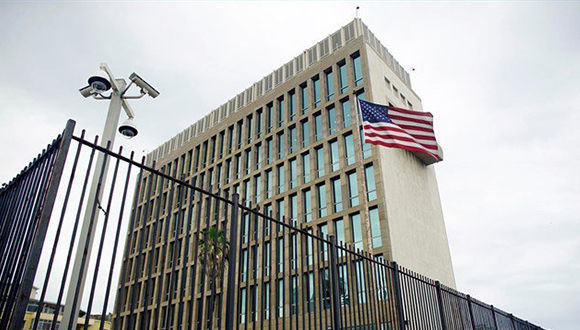 Academia de Ciencias de Cuba rechaza conclusiones de científicos estadounidenses sobre padecimientos de diplomáticos de EEUU en la isla