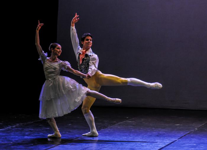 La Fille mal Gardeé interpretado por Alina Nanu y Ondoej Vinklát del Ballet Nacional Checo. Foto: Ariel Cecilio Lemus