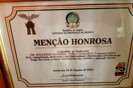 Mención honorífica a médico cubano en Angola