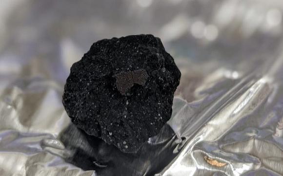 Encuentran fragmentos de un raro meteorito que puede explicar las primeras etapas del sistema solar