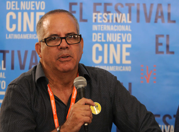 Alejandro Gil, director del largometraje de ficción Inocencia, durante la conferencia de prensa como parte de las actividades colaterales del 40 Festival Internacional del Nuevo Cine Latinoamericano, en el Hotel Nacional de Cuba, en La Habana, el 8 de diciembre de 2018.  ACN FOTO/Omara GARCÍA MEDEROS