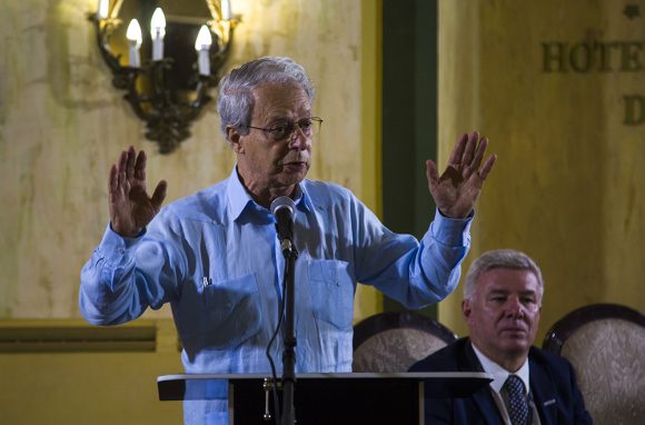 Teólogo brasileño Frei Betto. Foto: Irene Pérez/ Cubadebate.
